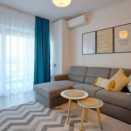 Moon Plaza Deluxe Studios Bucarest Extérieur photo
