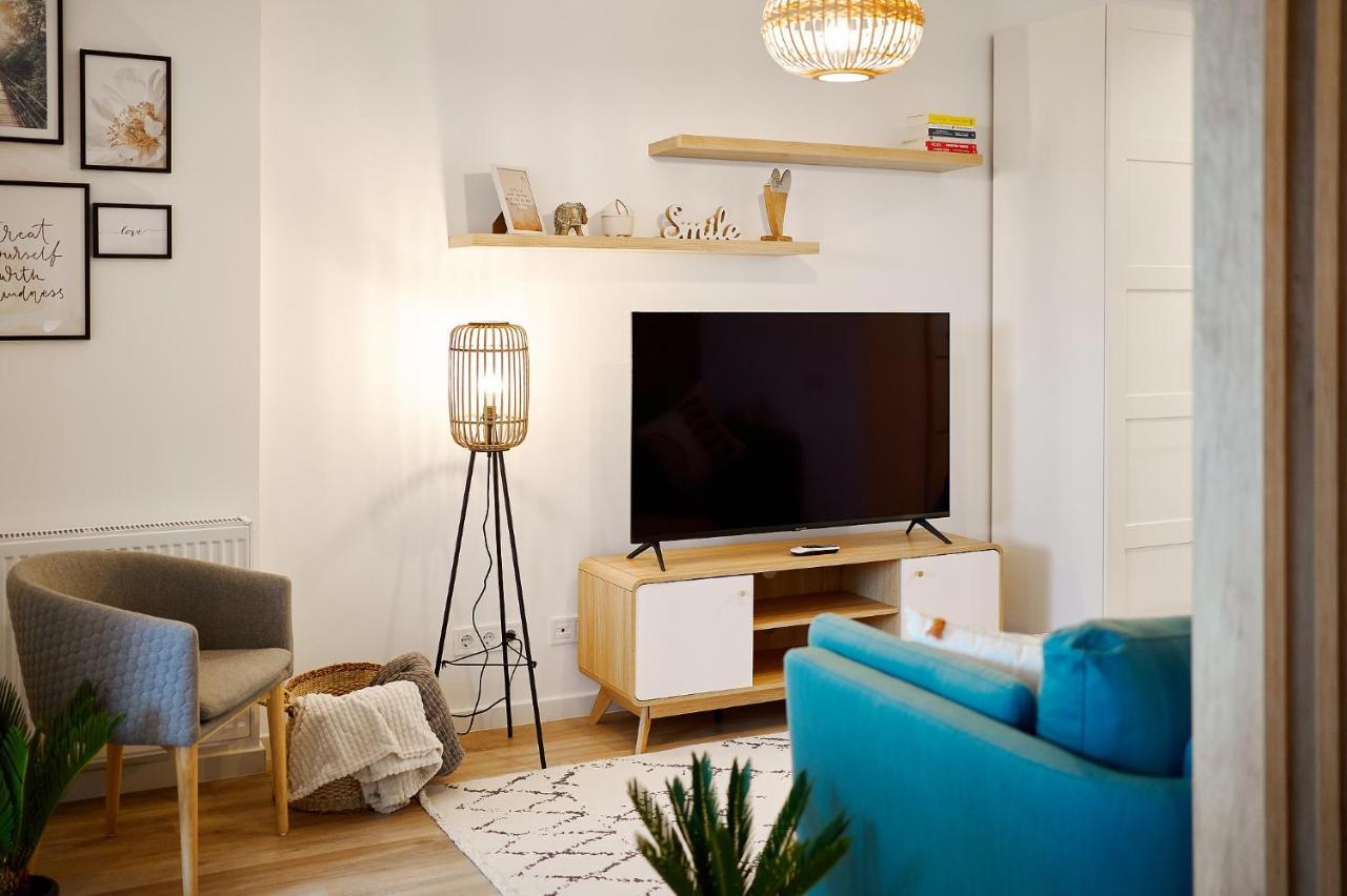 Moon Plaza Deluxe Studios Bucarest Extérieur photo